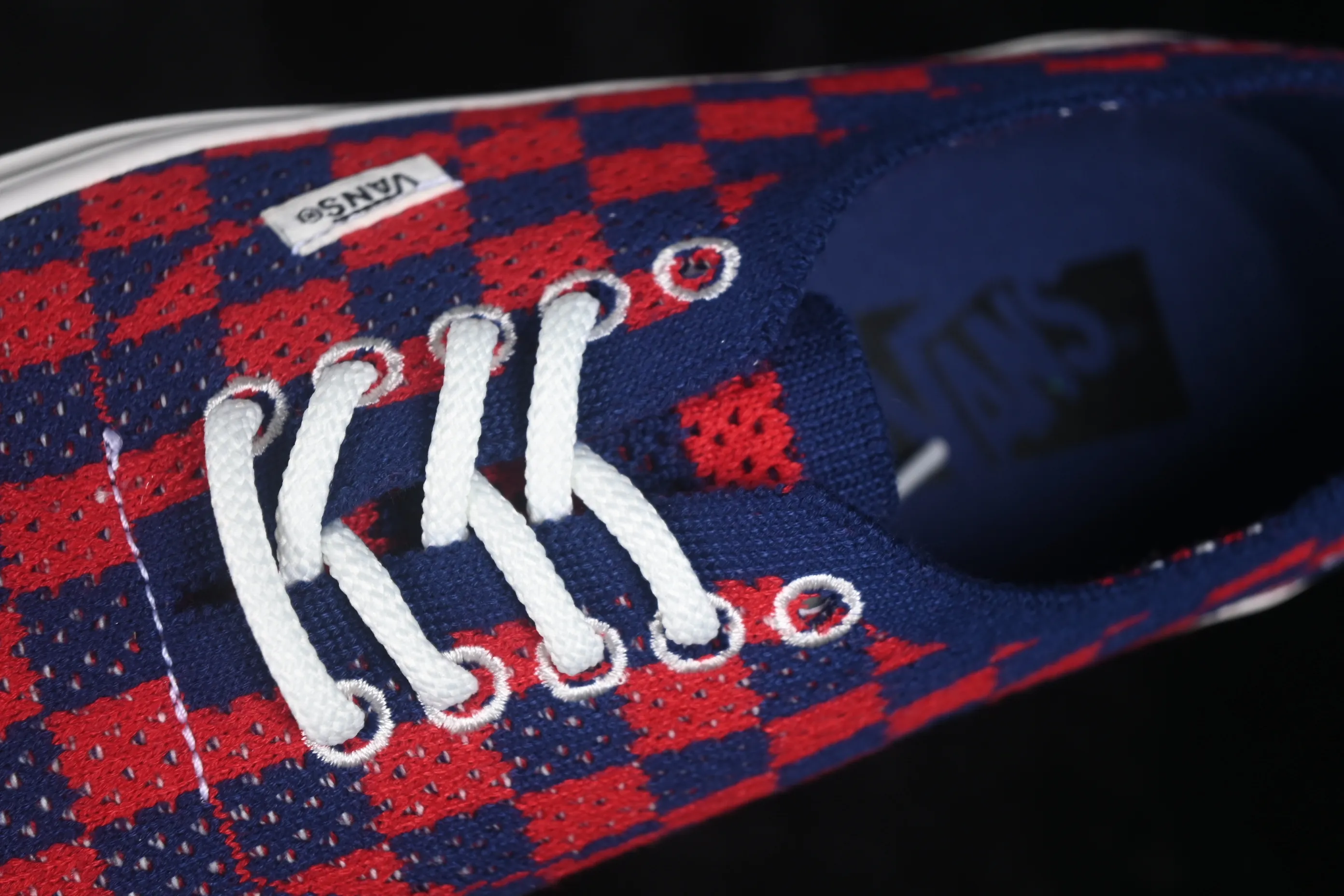 All categories Vans Vans series Vans Low Vans low-top Vans Authentic 44 Vans low-top casual skateboard shoes VN000EJCRDB